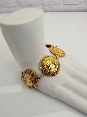 CHANEL 31 Rue Cambon PARIS Coin Bracelet 8.6" Gold Tone